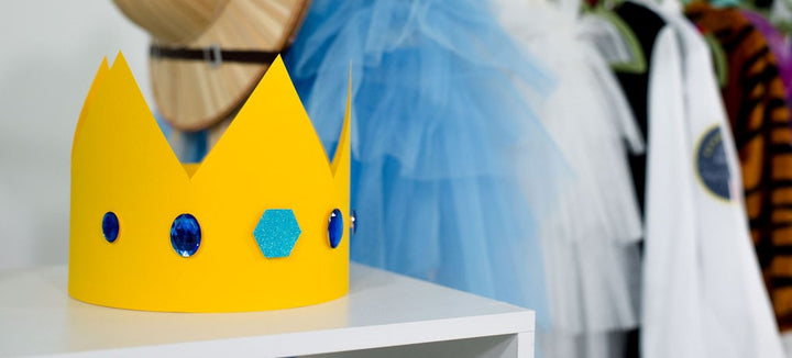 Little Ballet Dancer paper crown sits alongside the wonderful costume props used in the pre-recorded ballet classes. The Little Ballet Dancer program is great for preschool, early learners and early primary children. Fun and beneficial ballet classes.